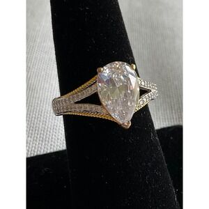 BGF 925 Sterling Silver ring size 7 Clear stones Vintage ESTATE jewelry